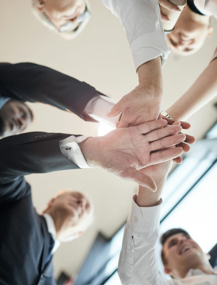 Business people support each other