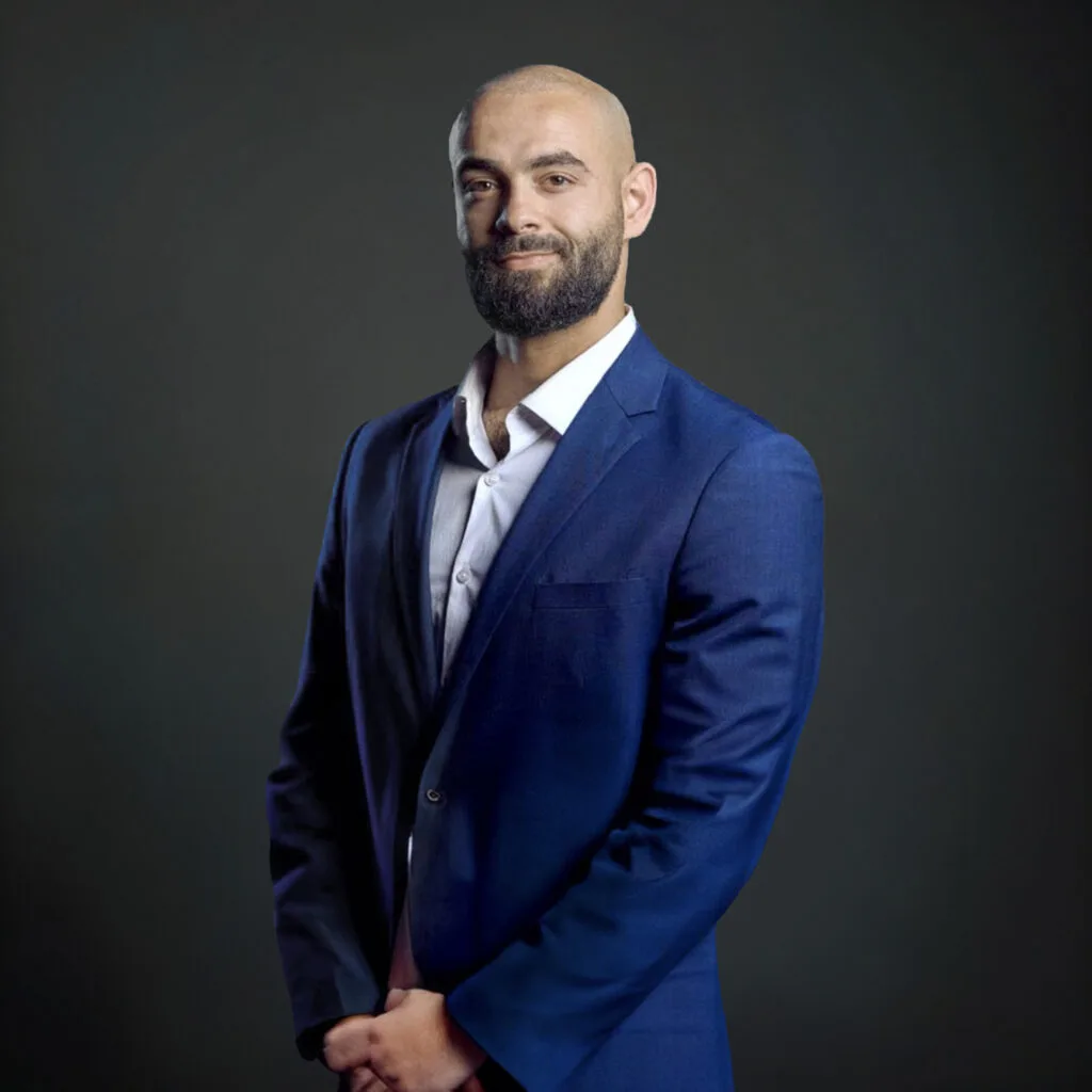 Jamil Hawila, Revisorassistent